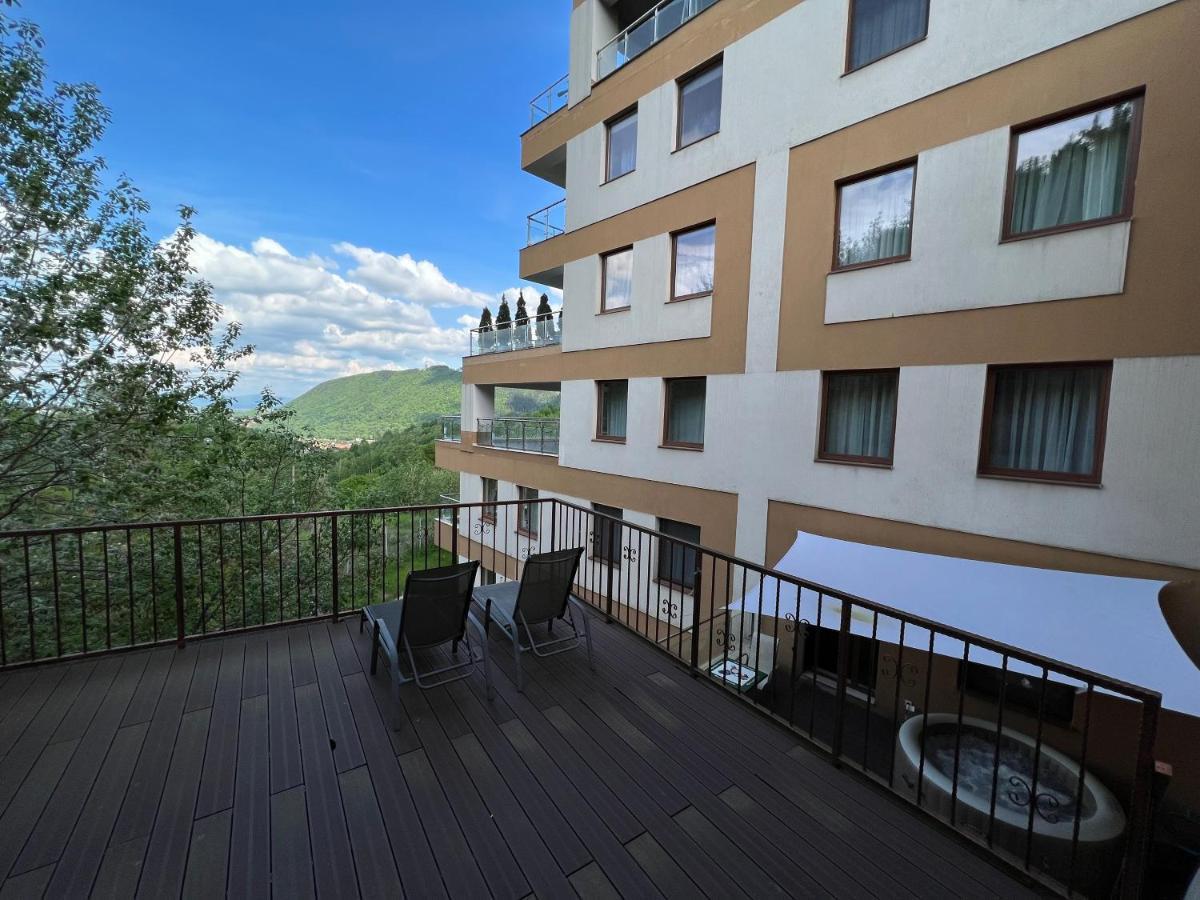 Coroni Studio With Jacuzzi Braşov Dış mekan fotoğraf